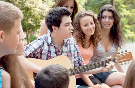 tocando_violao